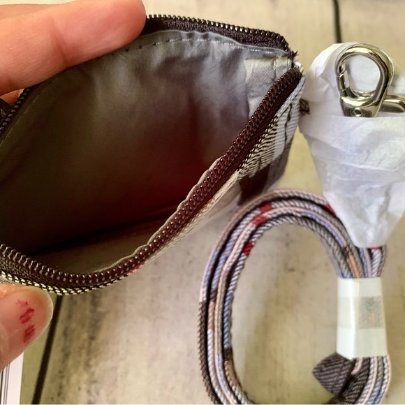 New Vera Bradley Perfectly Plaid Zip ID Case & Lanyard. Retail $45+ - Picture 4 of 5